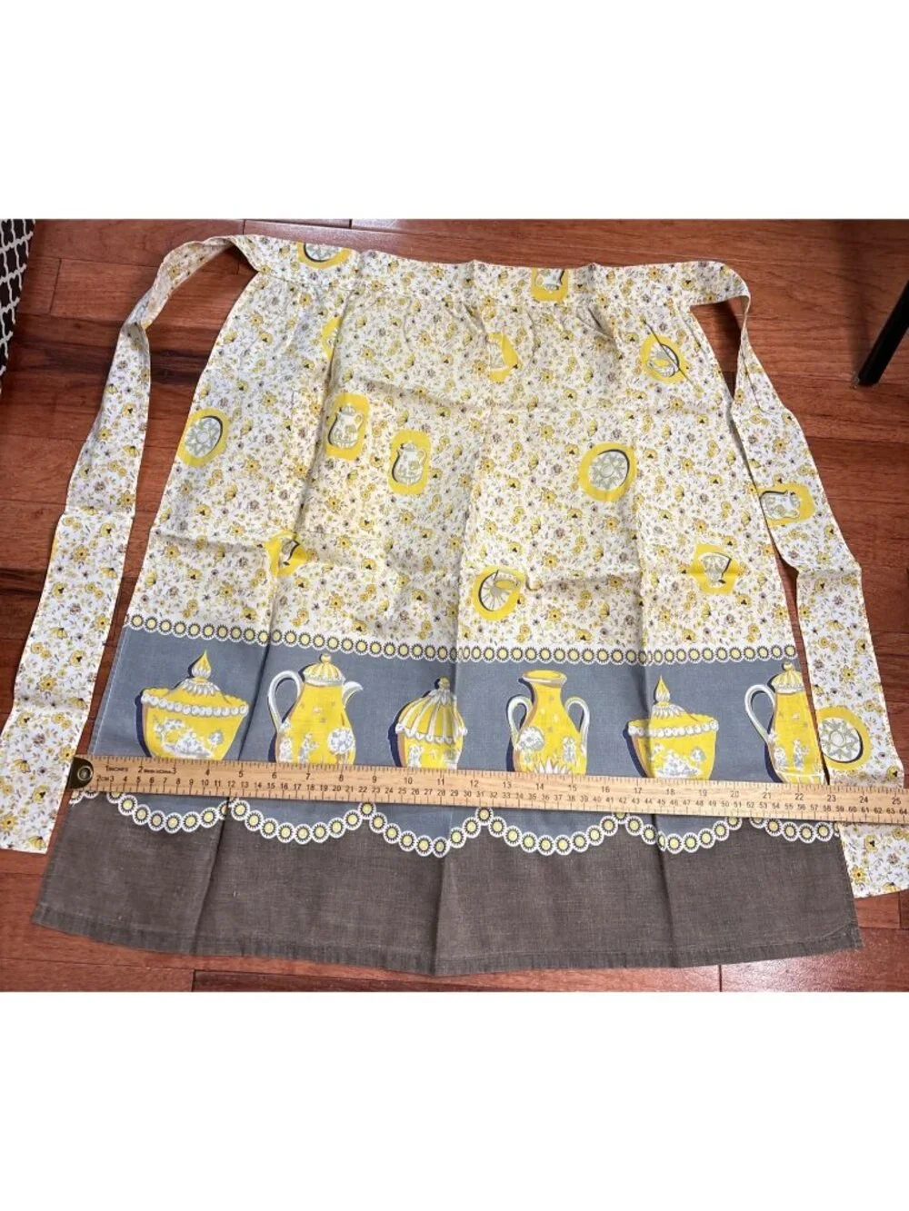 Floral Apron Yellow Teapot Pitcher Print Retro Kitchen Art Design